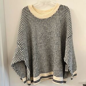 Old navy sweater, cream and dark blue, size 4x